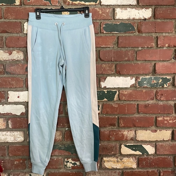 2 piece set Calvin Klein Performance sweatshirt & jogger size S,M NWT - Picture 6 of 10